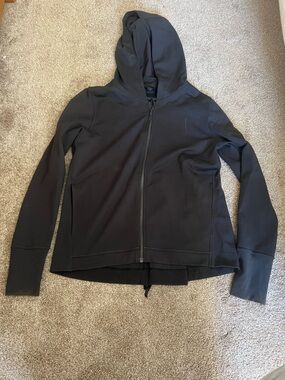 Black Full-Zip Yoga Jacket